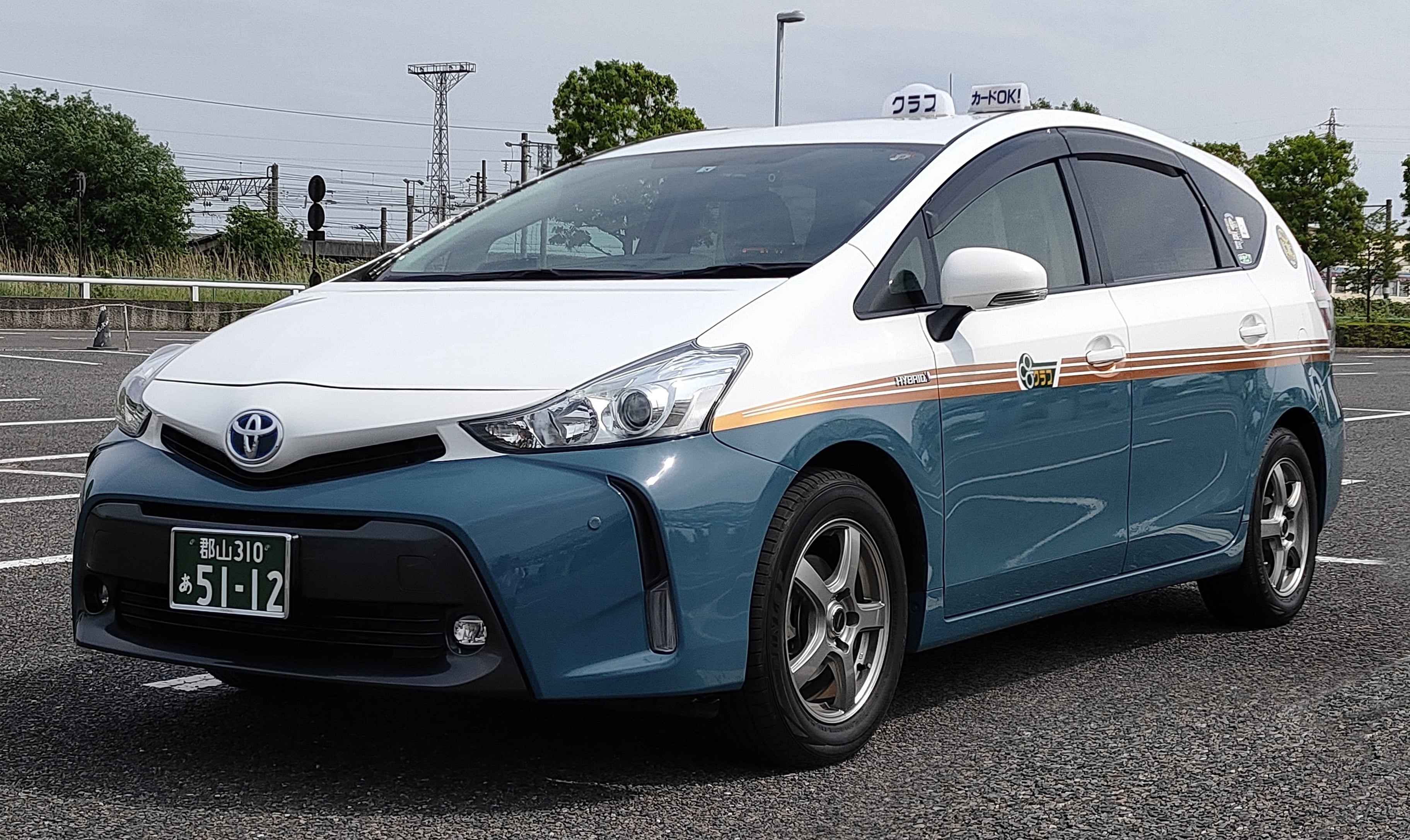 小型 プリウスα